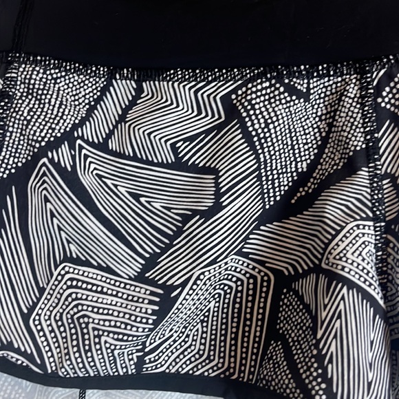 Lululemon Speed Short in Dottie Tribe Print - Picture 2 of 5